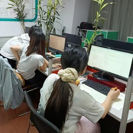 1688运营培训/1688开新店好，还是老店铺续费好？